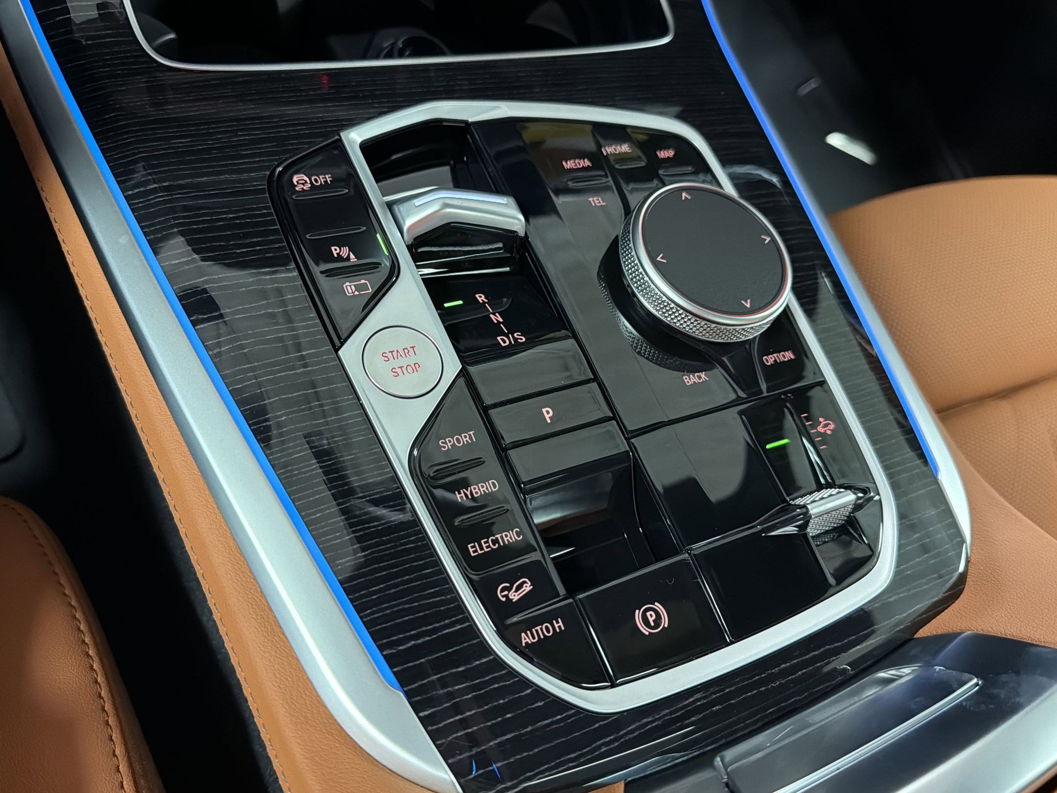 New 2026 BMW X5 xDrive50e AWD/4WD image 16
