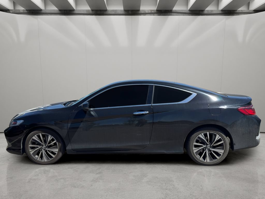 Used 2017 Honda Accord EX image 2