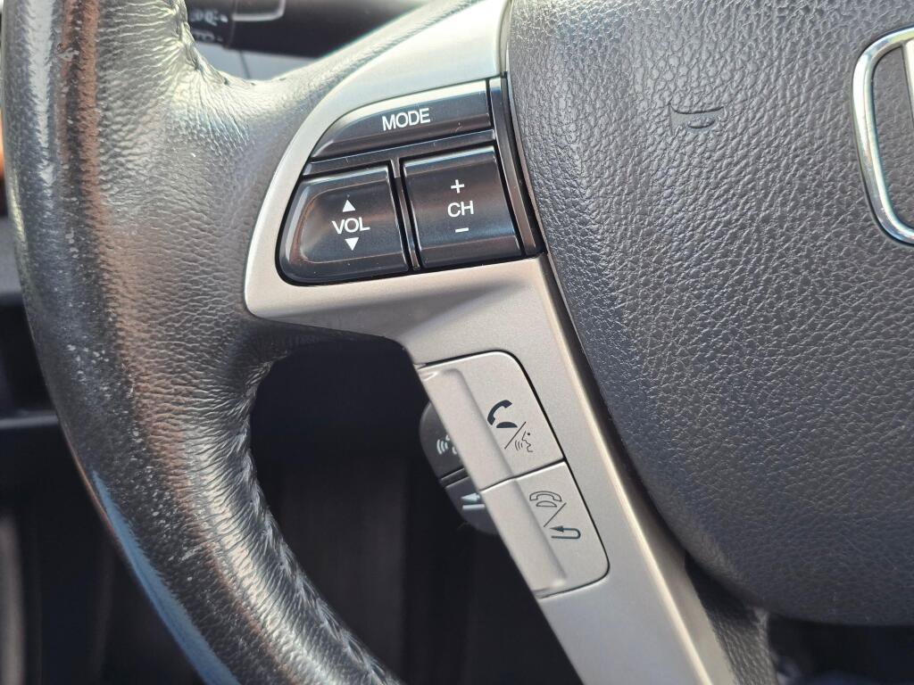 Used 2011 Honda Accord EX-L image 30