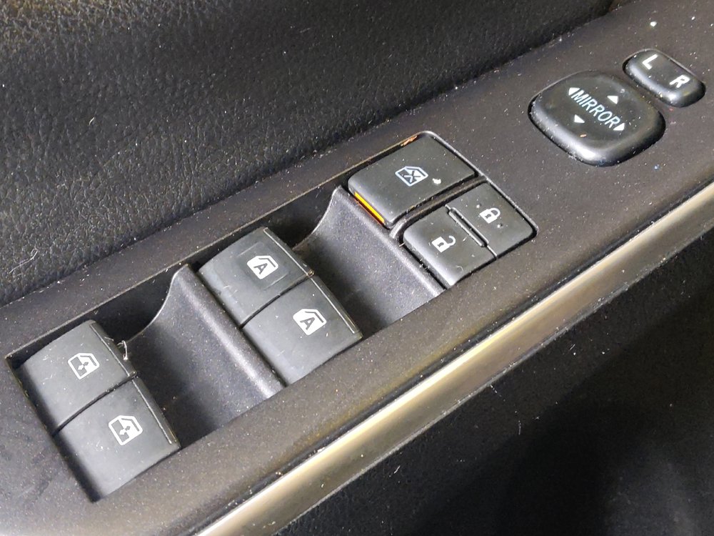 Used 2017 Toyota Camry XLE FWD image 26