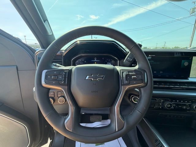 Used 2025 Chevrolet Silverado 3500 High Country w/ High Country Premium Package AWD/4WD image 18
