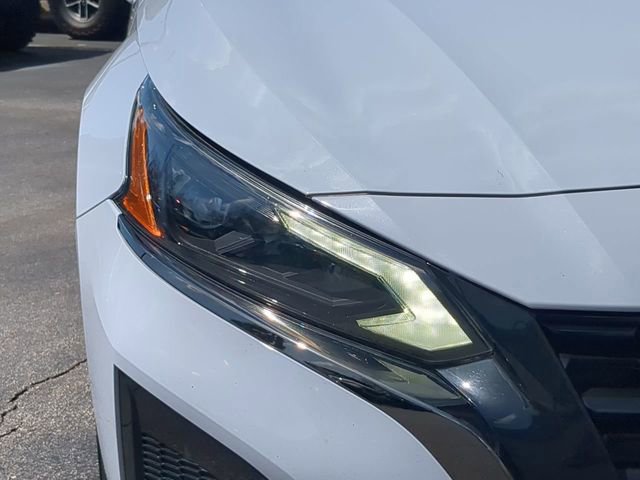 Used 2023 Nissan Altima 2.0 SR image 10