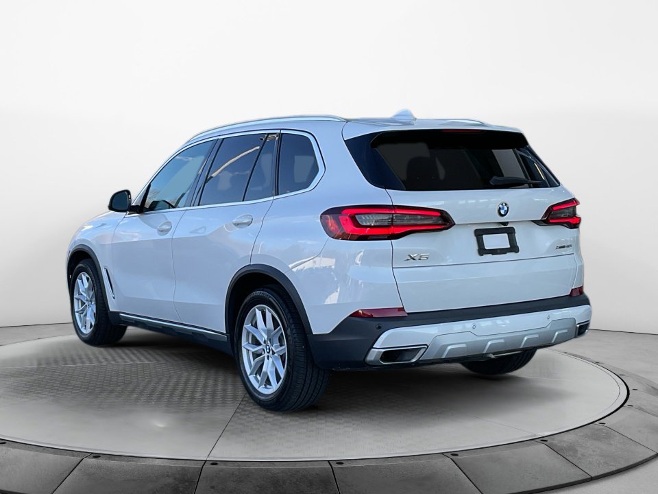 Used 2022 BMW X5 xDrive40i w/ Premium Package AWD/4WD image 5