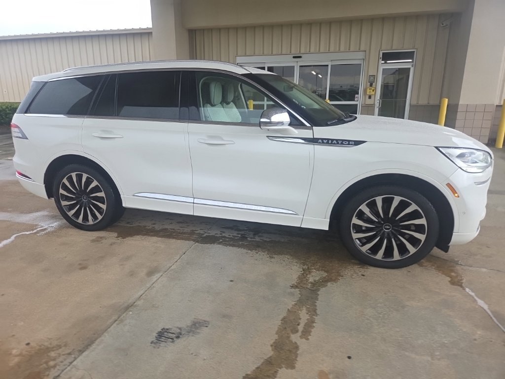 Used 2020 Lincoln Aviator Black Label Grand Touring w/ Class IV Trailer Tow Package AWD/4WD image 16