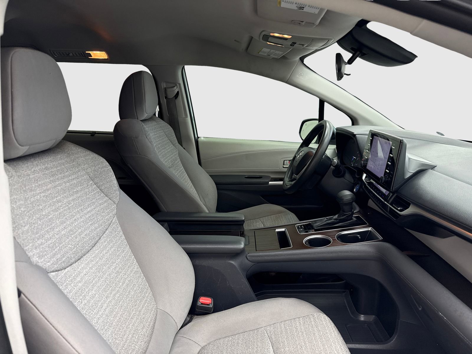 Used 2021 Toyota Sienna LE FWD image 40