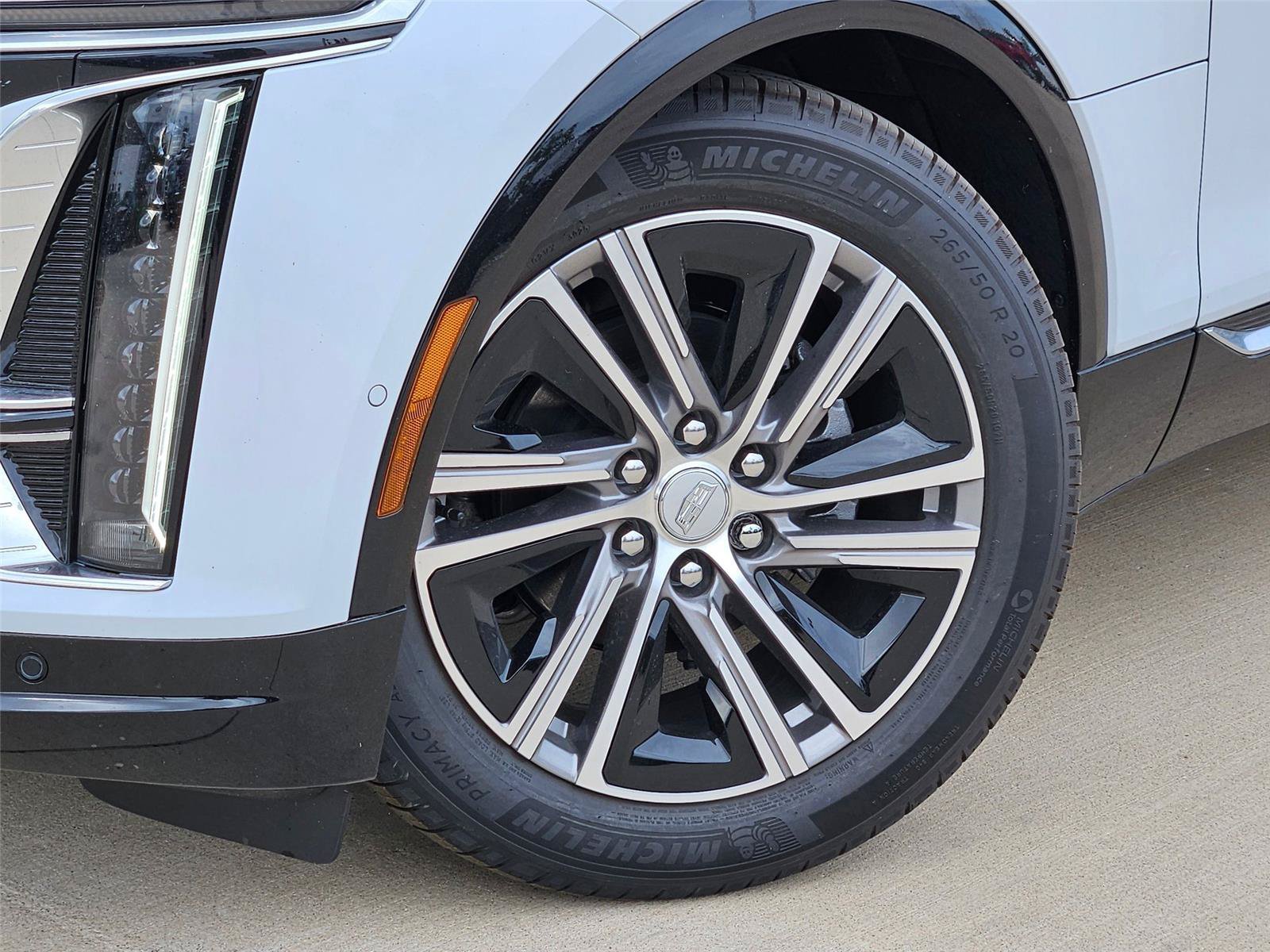 New 2026 Cadillac Lyriq Luxury w/ LPO, Floor Liner Package RWD image 7