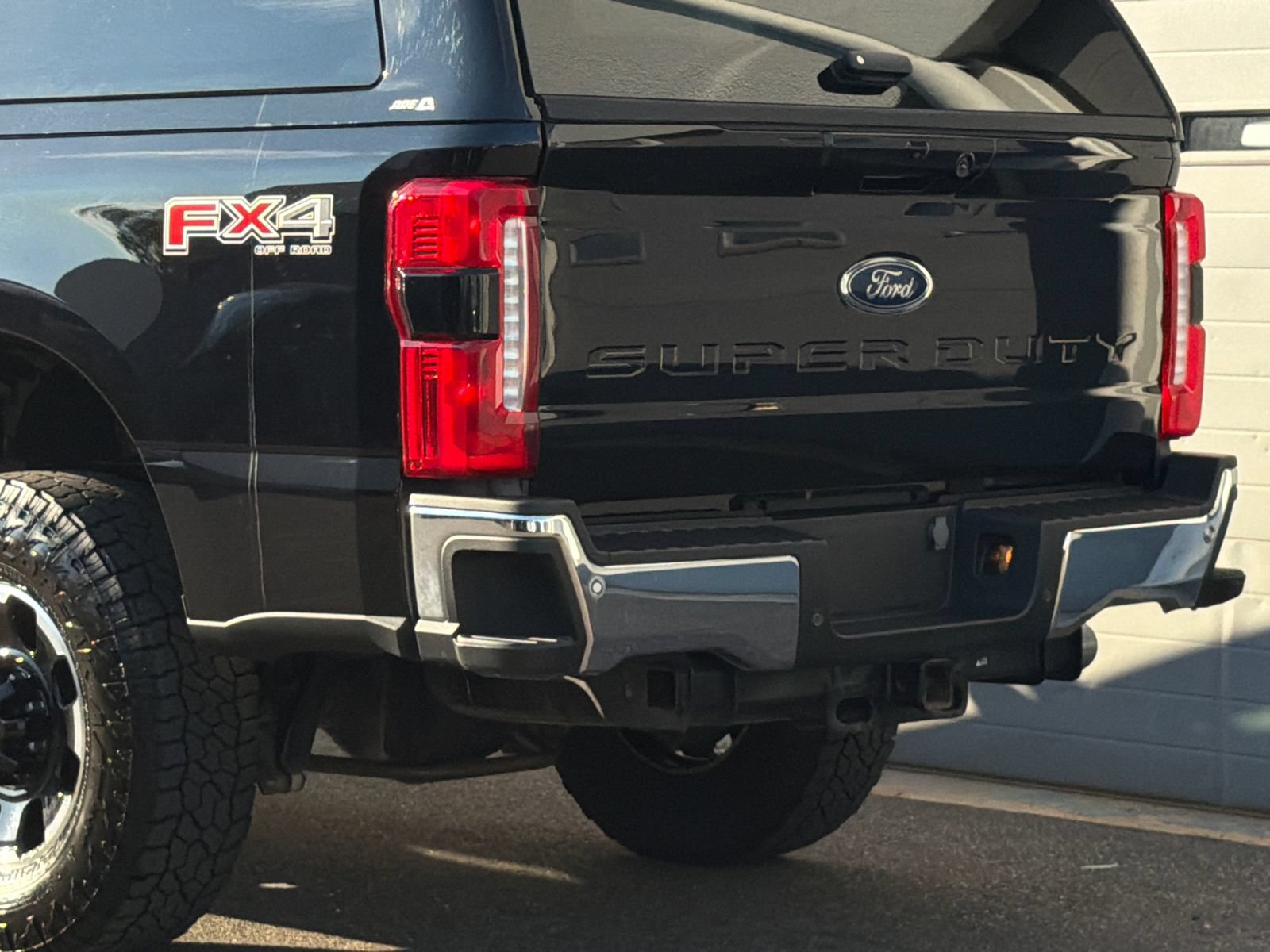 Used 2024 Ford F250 Lariat w/ Lariat Ultimate Package AWD/4WD image 9
