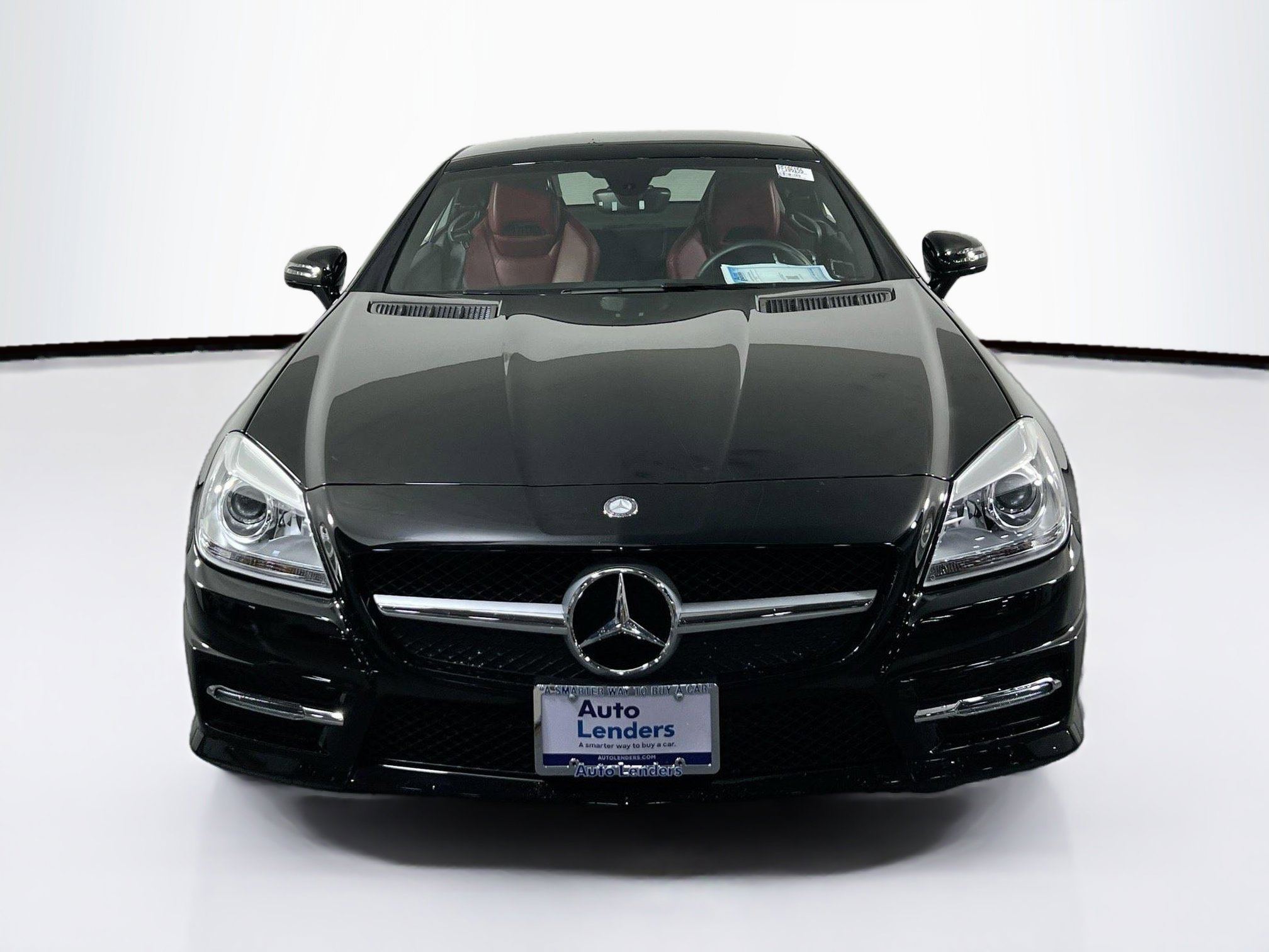 Used 2015 Mercedes-Benz SLK 350 image 2