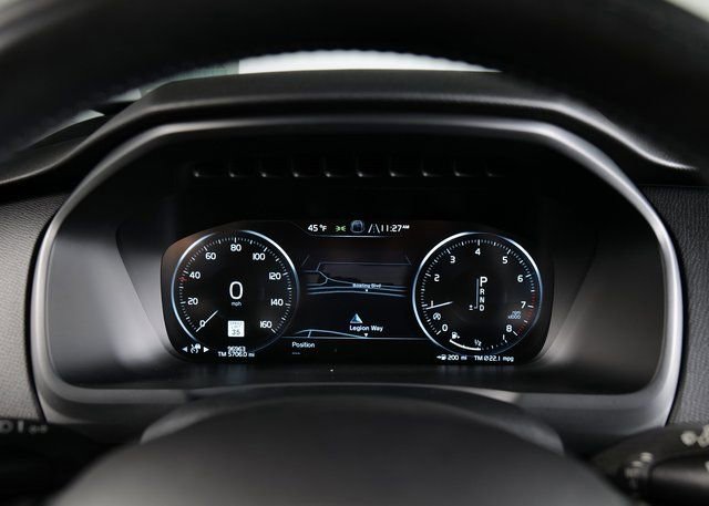 Used 2019 Volvo XC90 T5 Momentum w/ Multimedia Package image 21