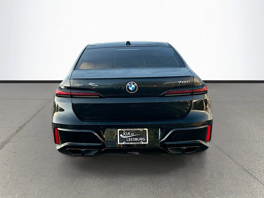 Used 2023 BMW 760i xDrive image 6