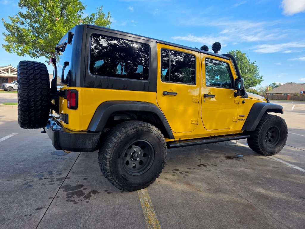 Used 2015 Jeep Wrangler Unlimited Sport w/ Quick Order Package 24S AWD/4WD image 18