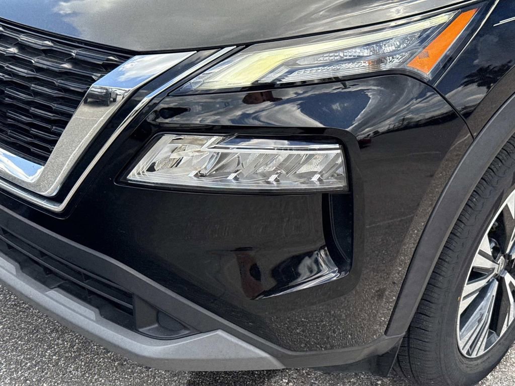 Certified 2021 Nissan Rogue SV image 10