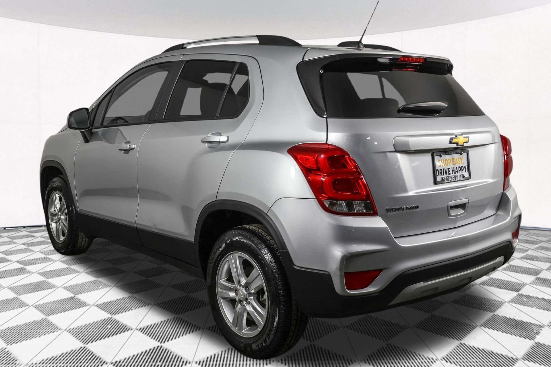 Used 2022 Chevrolet Trax LT w/ LT Convenience Package image 17