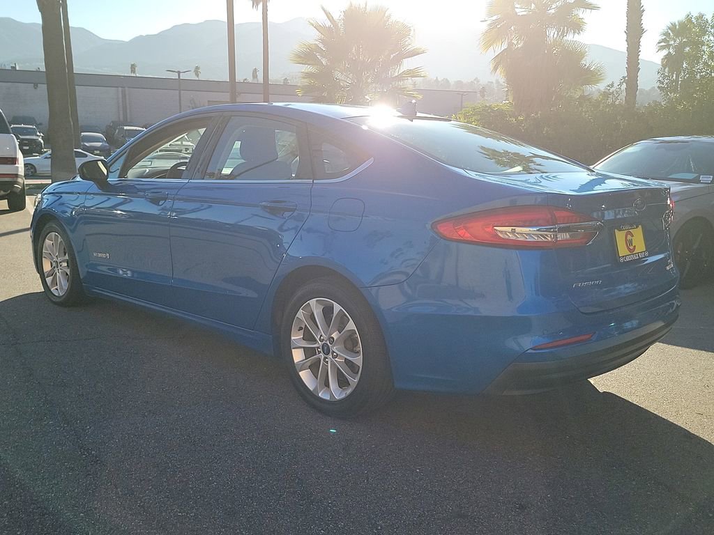 Used 2019 Ford Fusion SE image 12