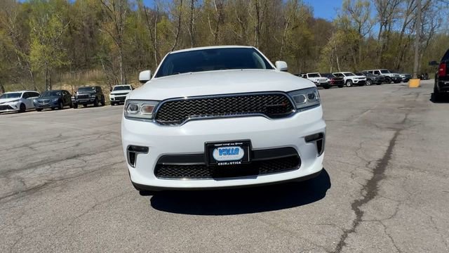 Used 2022 Dodge Durango SXT AWD/4WD image 3
