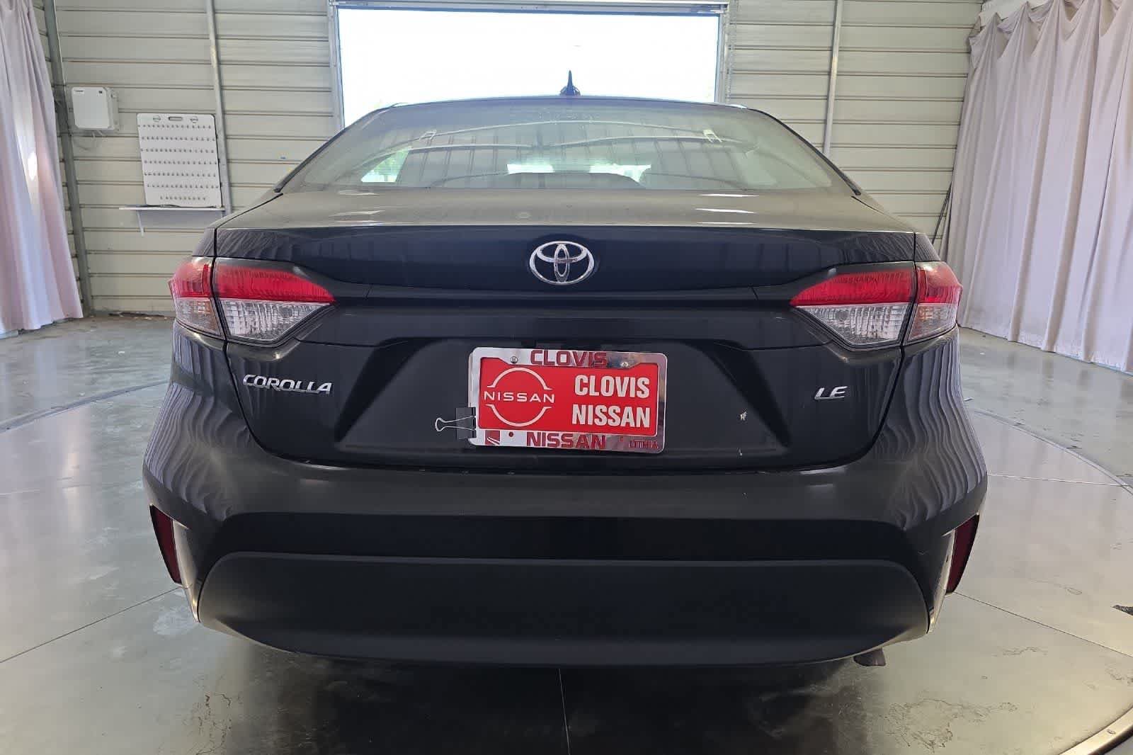 Used 2024 Toyota Corolla LE FWD image 8
