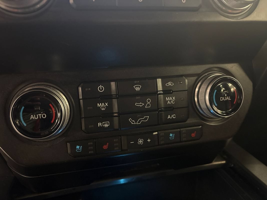 Used 2020 Ford F150 Lariat w/ Equipment Group 502A Luxury AWD/4WD image 32