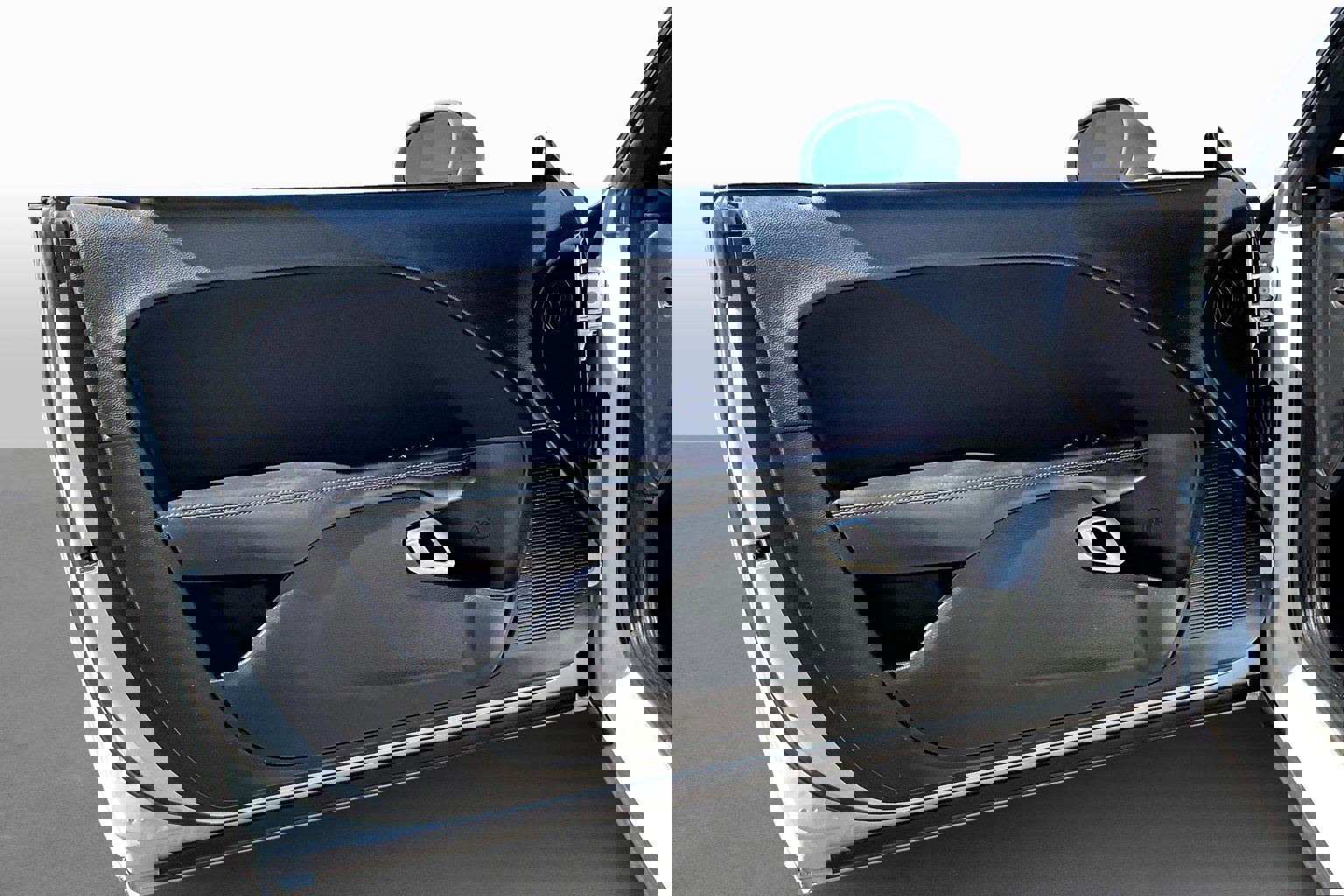 Used 2015 Dodge Challenger R/T w/ Quick Order Package 22B R/T image 16