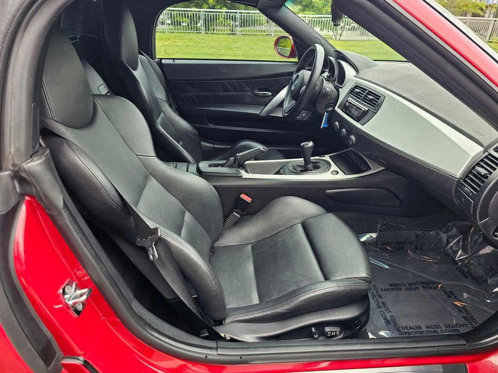 Used 2007 BMW M Roadster RWD image 11