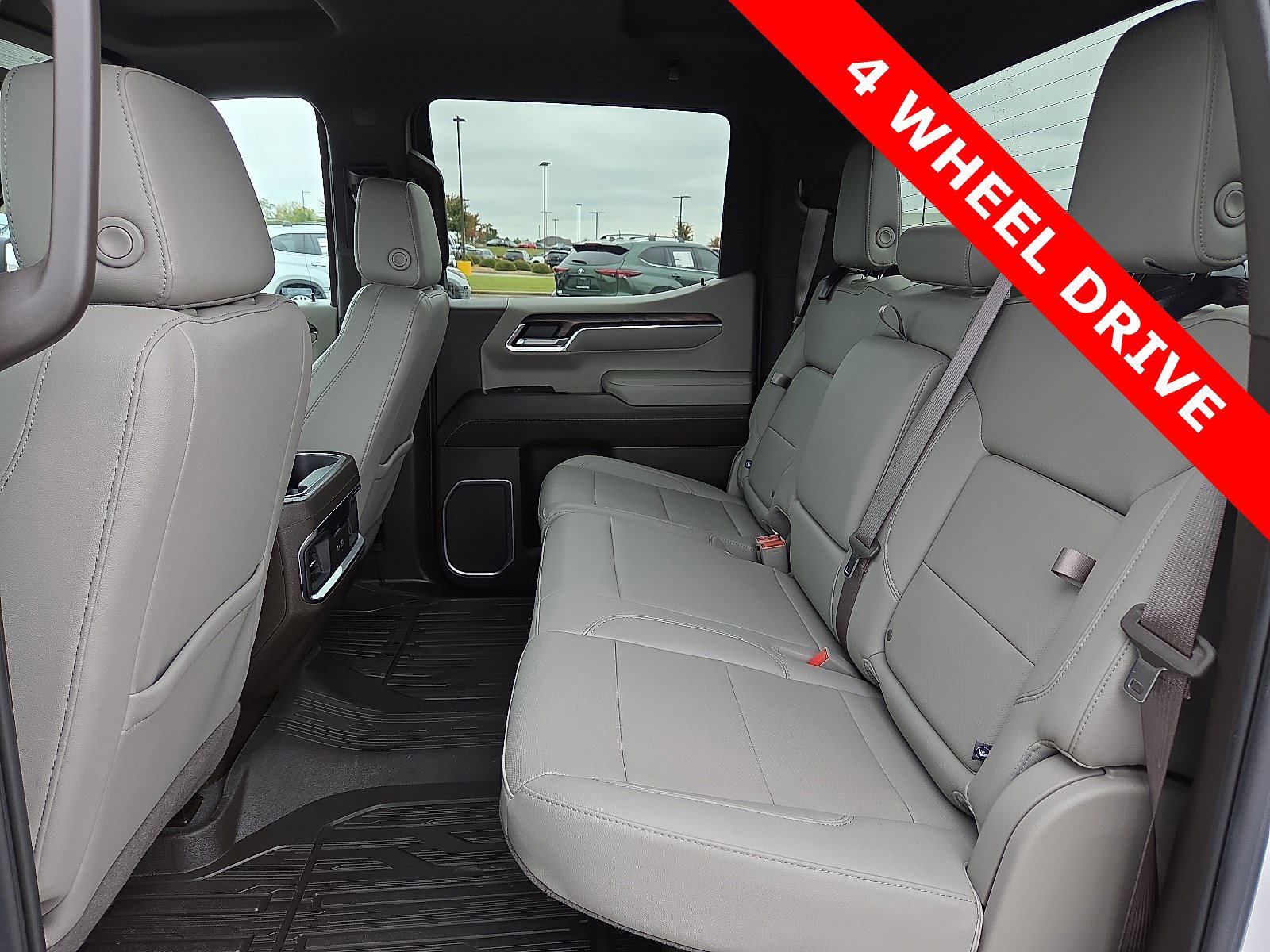 Used 2023 GMC Sierra 1500 SLT image 10