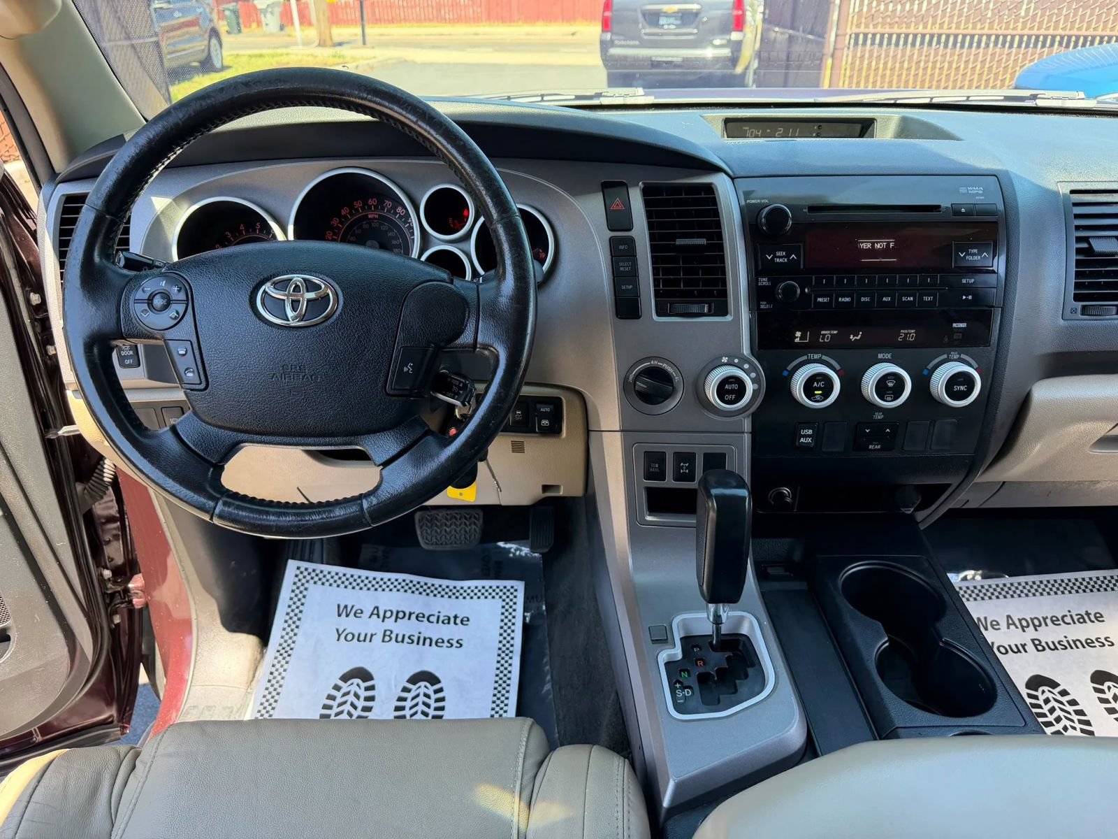 Used 2013 Toyota Sequoia SR5 AWD/4WD image 18