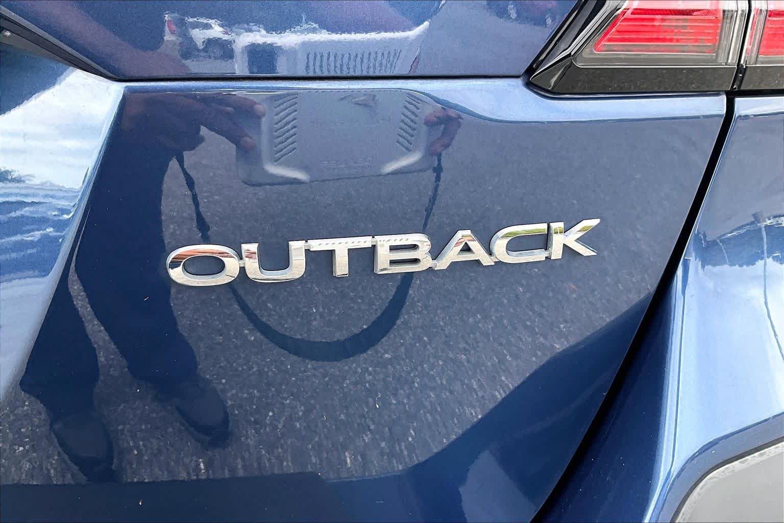 Used 2020 Subaru Outback Premium w/ Popular Package #1 AWD/4WD image 10