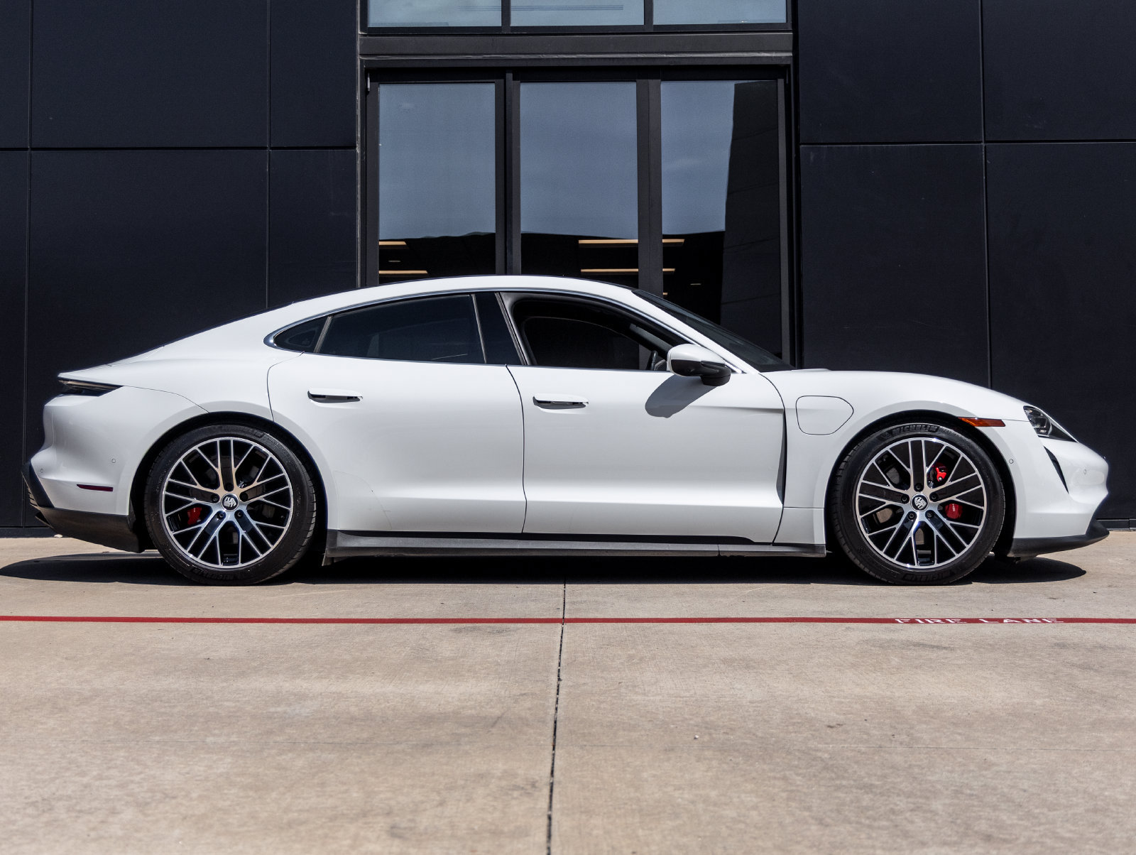 Certified 2023 Porsche Taycan 4S AWD/4WD image 12