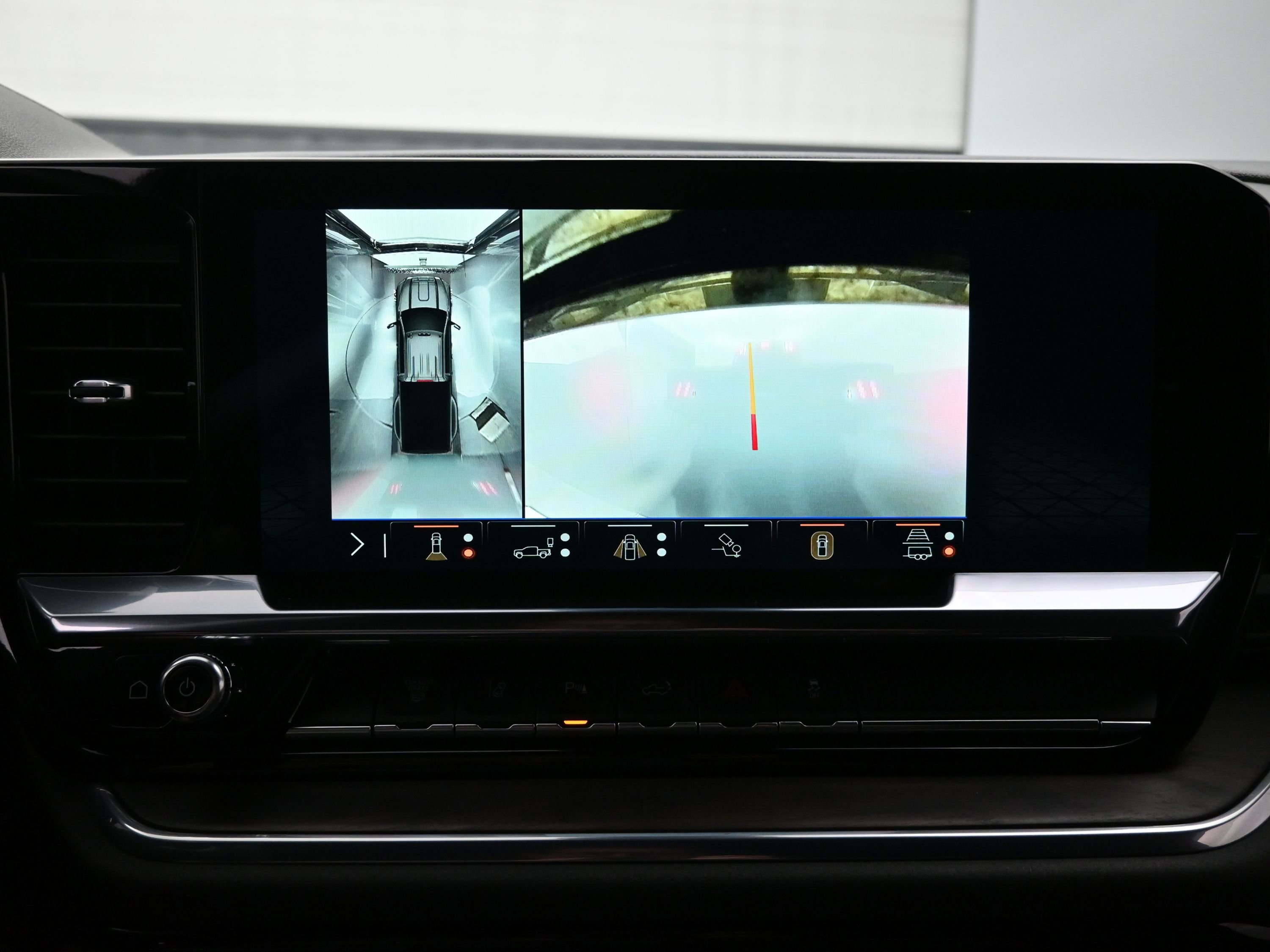 Used 2024 GMC Sierra 3500 SLT w/ SLT Convenience Package image 32