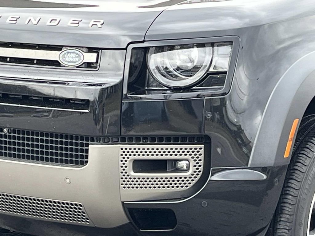 Used 2021 Land Rover Defender 110 X-Dynamic HSE image 9