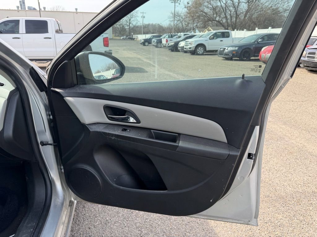 Used 2012 Chevrolet Cruze LS w/ Connectivity Package image 20