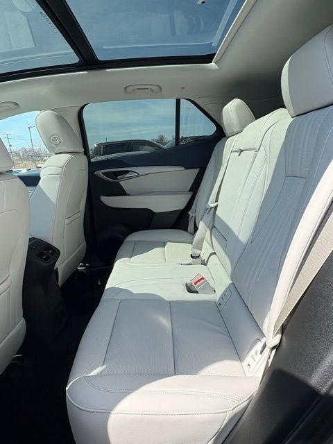 New 2026 Buick Envision Avenir image 16