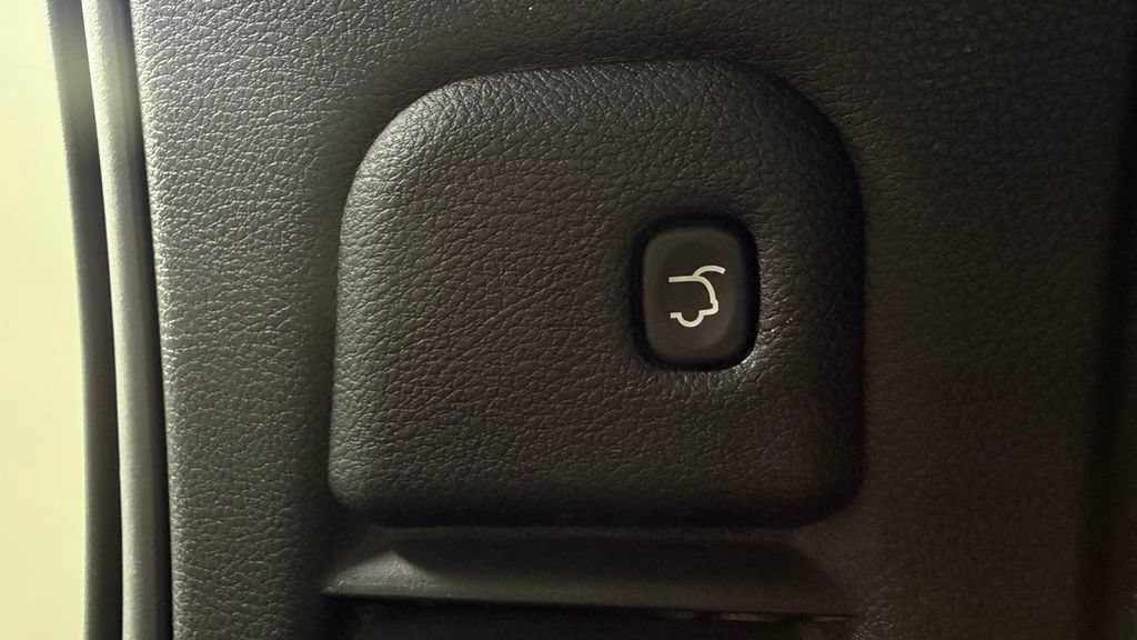 Used 2023 Dodge Durango R/T AWD/4WD image 13