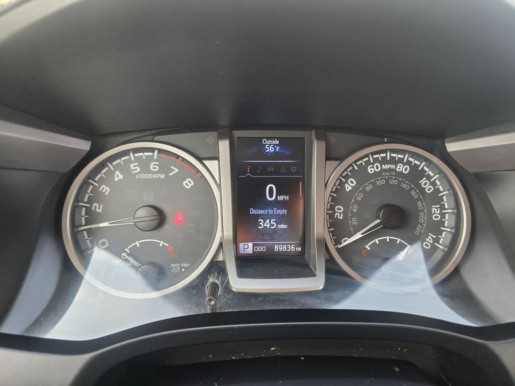 Used 2017 Toyota Tacoma SR5 w/ Tow Package image 18