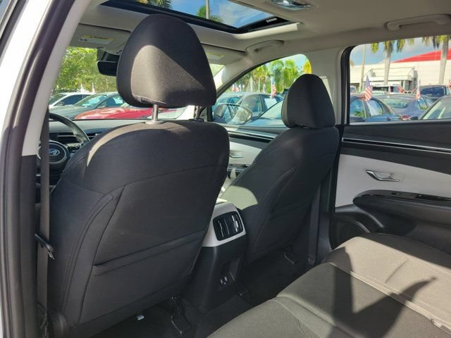Certified 2022 Hyundai Tucson SEL w/ Convenience Package FWD image 9