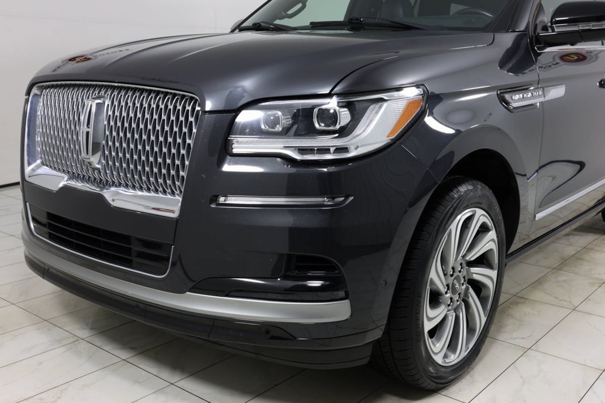 Used 2023 Lincoln Navigator Reserve AWD/4WD image 53