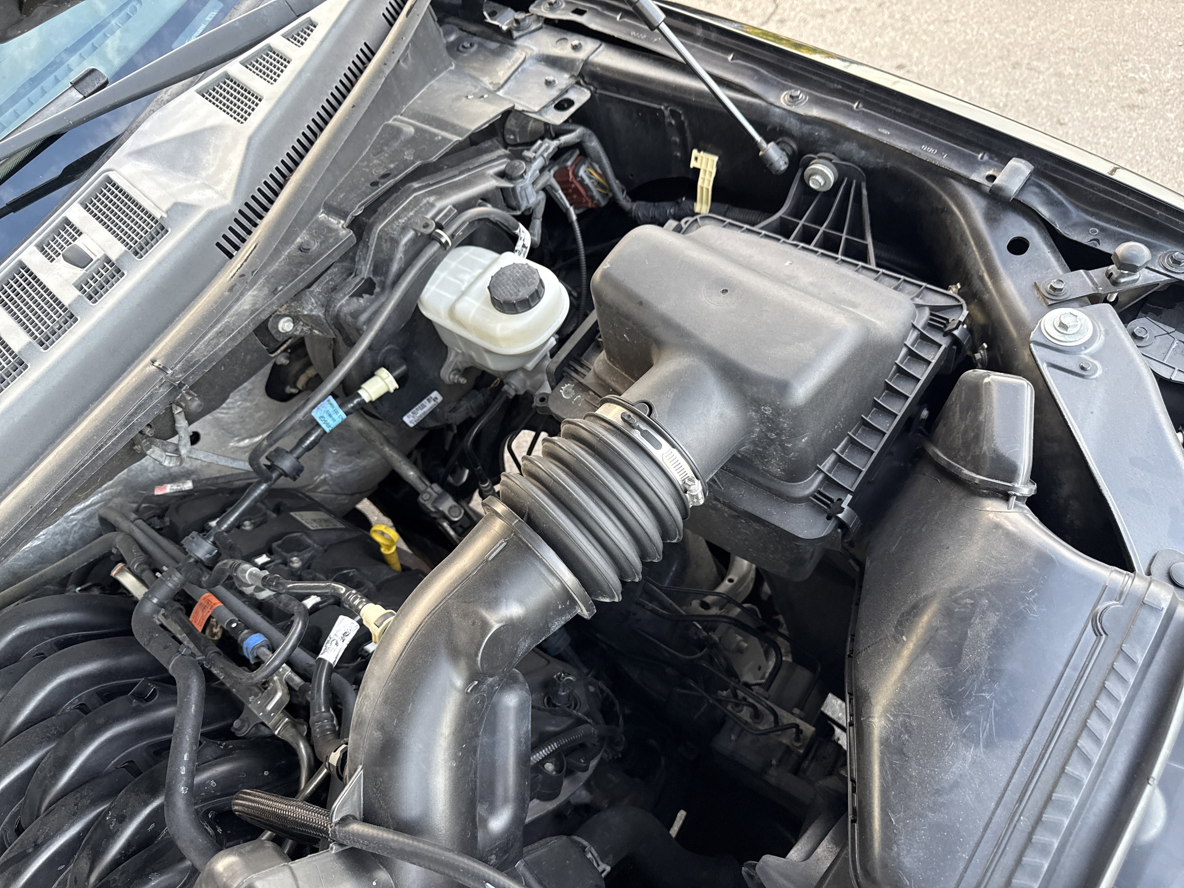 Used 2017 Ford F150 Lariat image 16