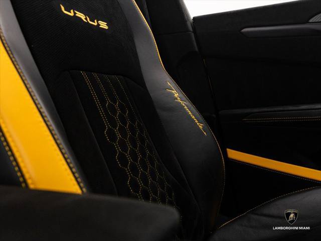 Used 2024 Lamborghini Urus Performante AWD/4WD image 36
