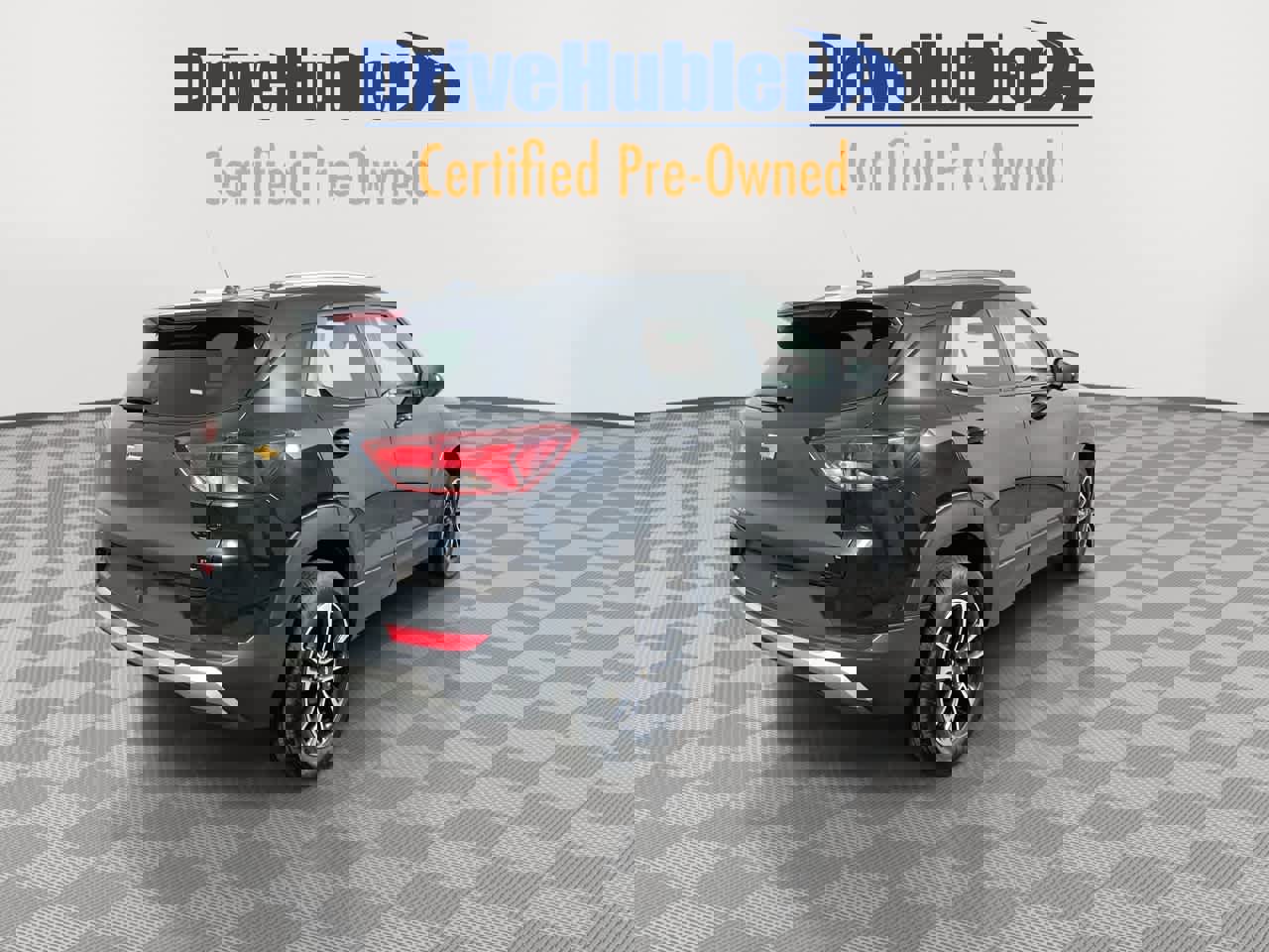 Used 2024 Chevrolet TrailBlazer LT image 2