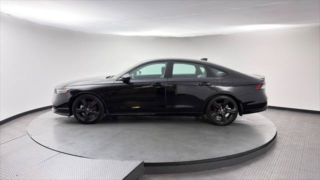 Used 2023 Honda Accord Sport image 3