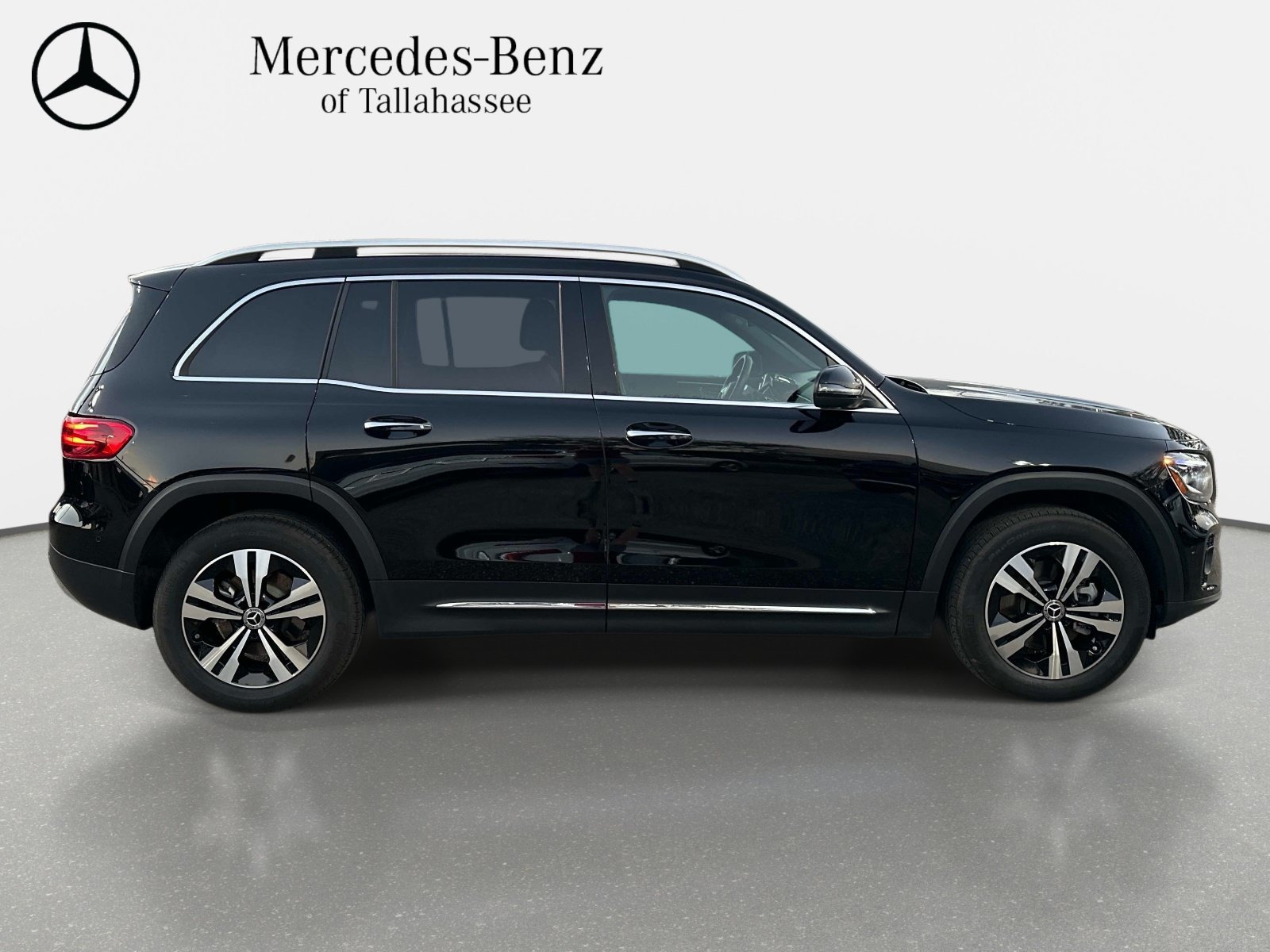 Used 2025 Mercedes-Benz GLB 250 image 6