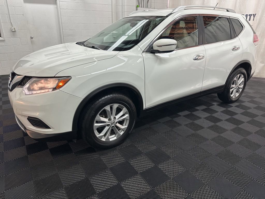 Used 2016 Nissan Rogue SV image 5