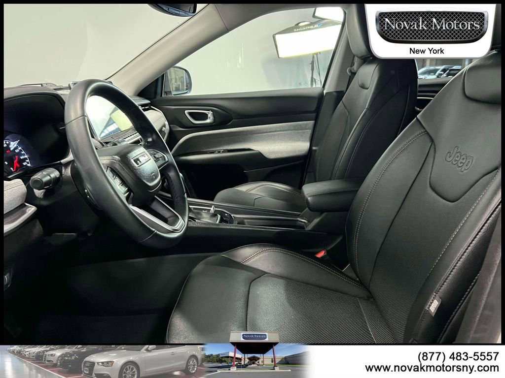 Used 2022 Jeep Compass Latitude image 17