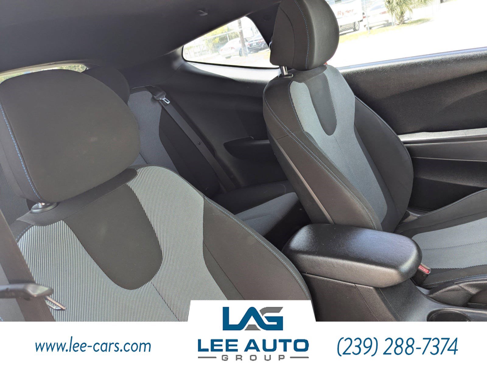 Used 2019 Hyundai Veloster 2.0 image 11