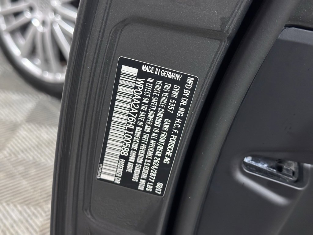 Used 2017 Porsche Panamera 4 image 24