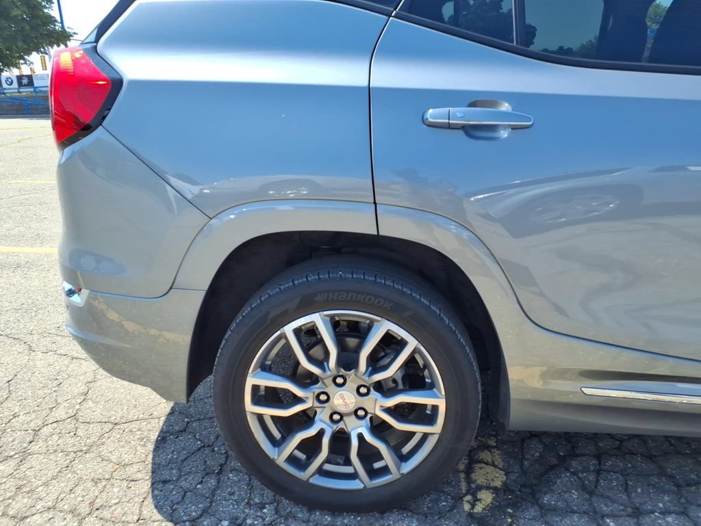 Used 2023 GMC Terrain Denali w/ LPO, Floor Liner Package AWD/4WD image 27