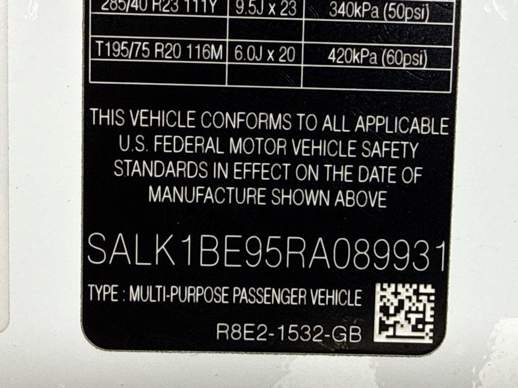 Used 2024 Land Rover Range Rover Long Wheelbase Autobiography image 30