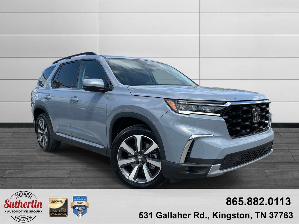 Used 2025 Honda Pilot Touring video 1