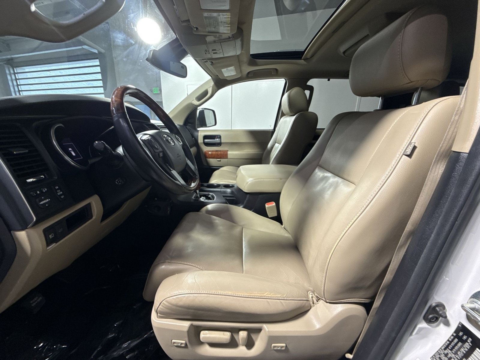 Used 2018 Toyota Sequoia Platinum RWD image 22
