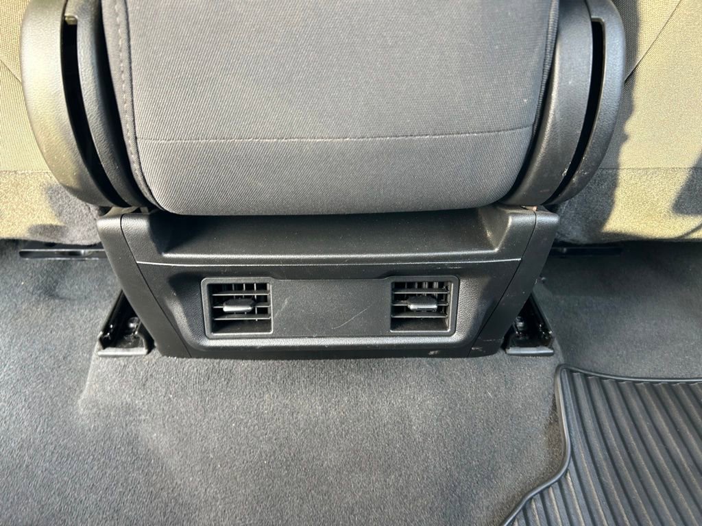 Used 2024 Chevrolet Silverado 3500 LT image 43