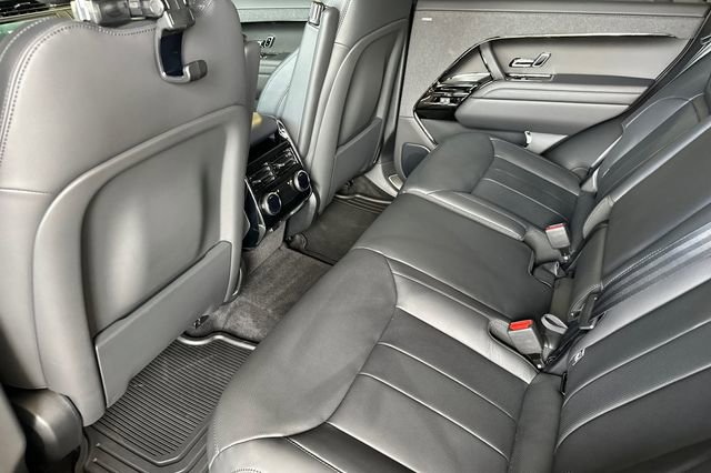 New 2026 Land Rover Range Rover Sport SE AWD/4WD image 11